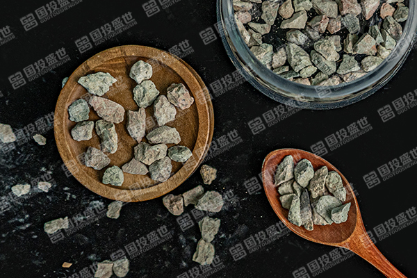 沸石顆粒和沸石粉哪個更適合在土壤修復中使用？