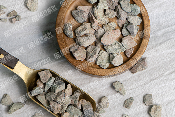沸石顆粒在人工濕地中怎么使用？