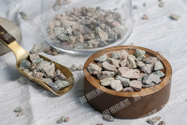 沸石與麥飯石的區(qū)別與相同點(diǎn)在哪？
