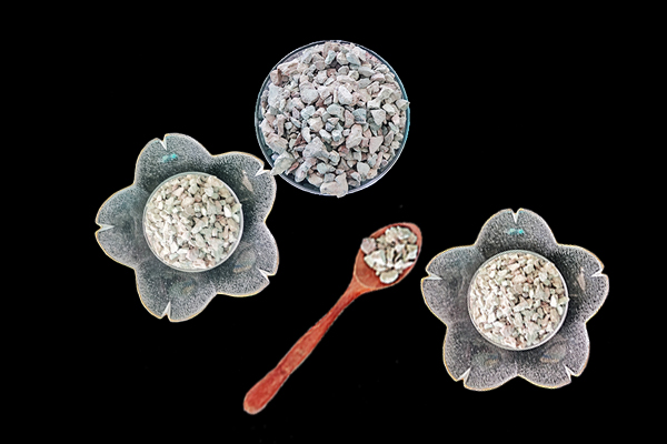 養(yǎng)大閘蟹時(shí)加入沸石有何益處？